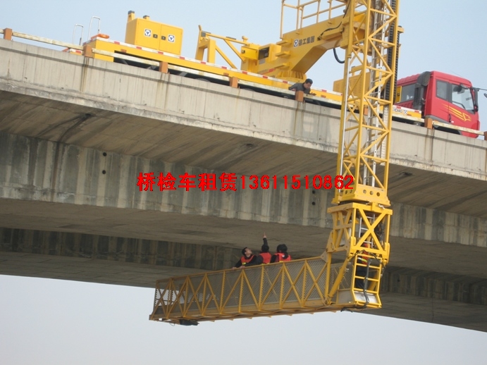 龍巖橋梁檢測(cè)車出租、龍巖橋檢車租賃熱線電話：136-1151-0862